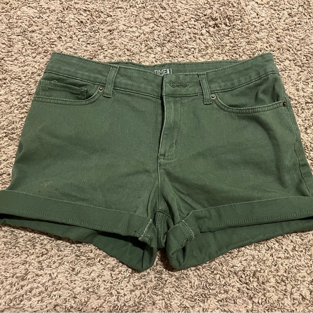 Women’s Time and Tru, size 8, green shorts